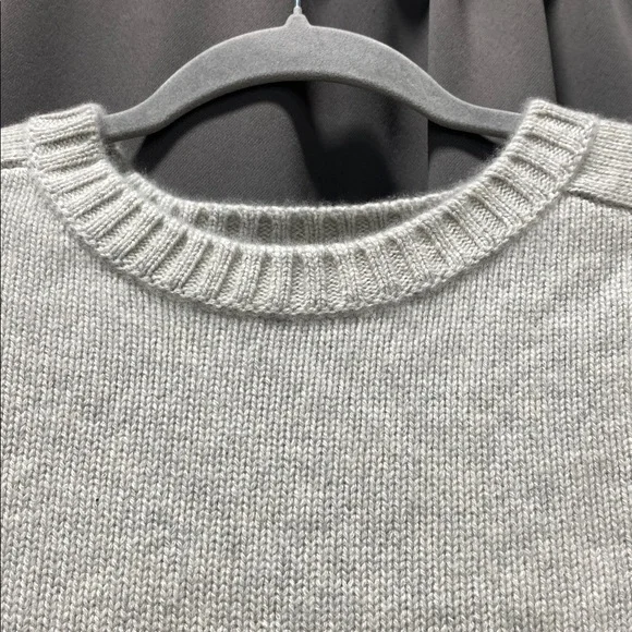 Quince Light Gray Cashmere Crewneck Sweater - M - Picture 2 of 6